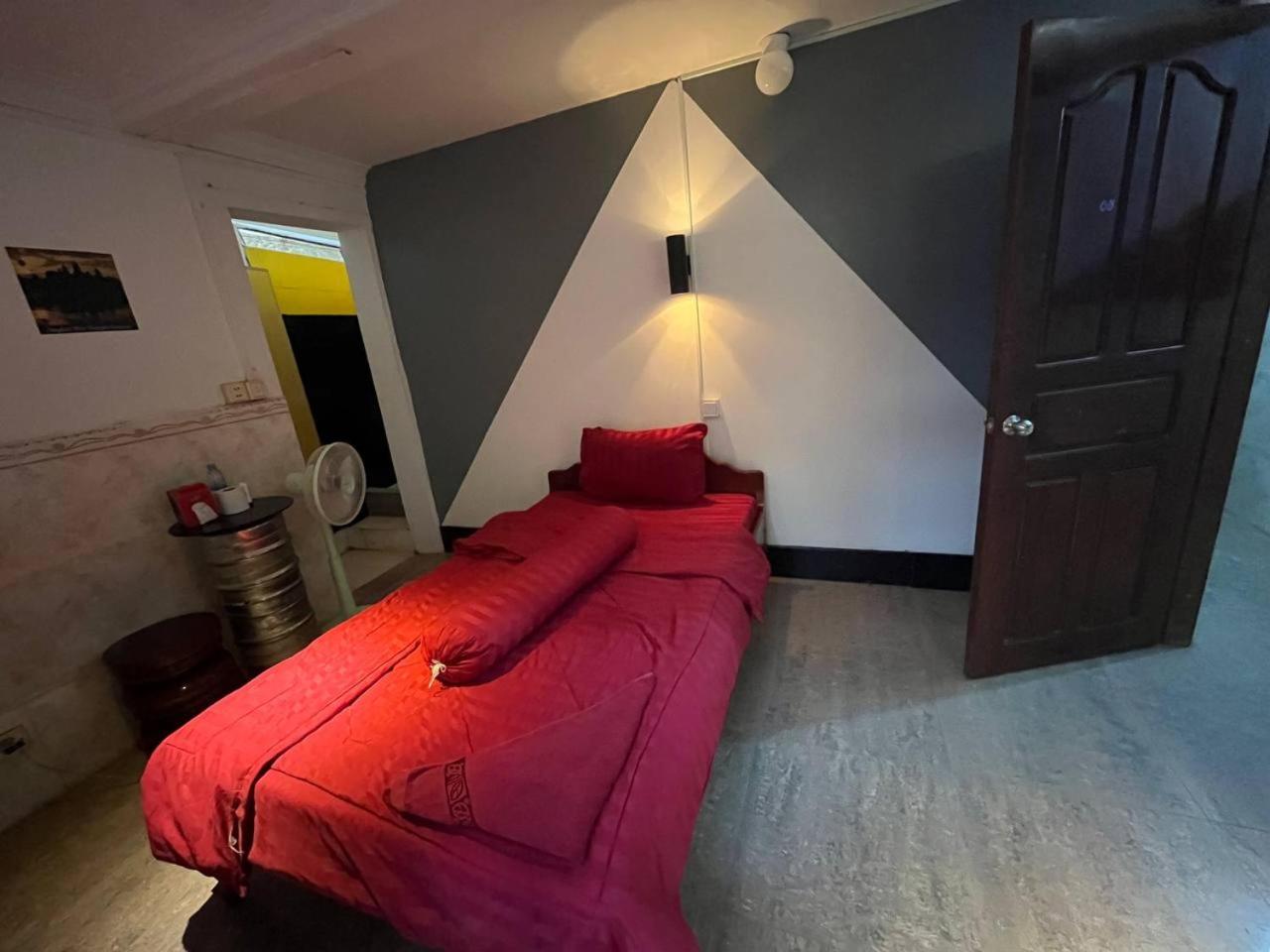 Hotel White Monkey Ciudad de Siem Riep Habitación foto
